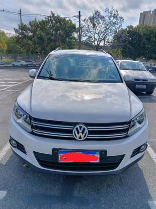 VOLKSWAGEN TIGUAN 1.4 TSI 16V TURBO GASOLINA 4P DSG